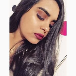 Meet your Posher, Estefania